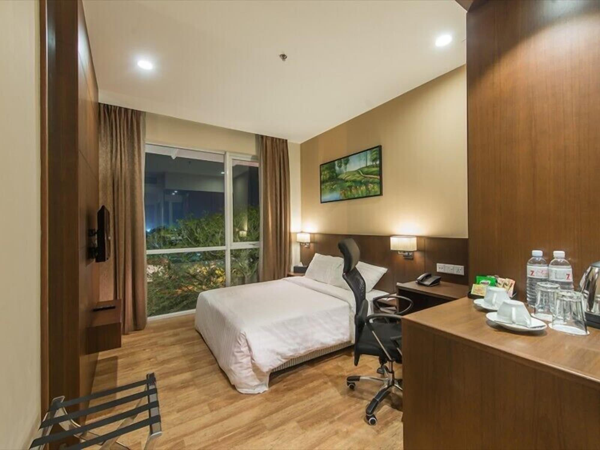 Keoja Hotel Kuala Belait Zewnętrze zdjęcie