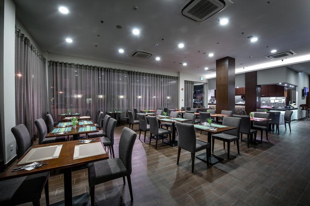 Keoja Hotel Kuala Belait Zewnętrze zdjęcie