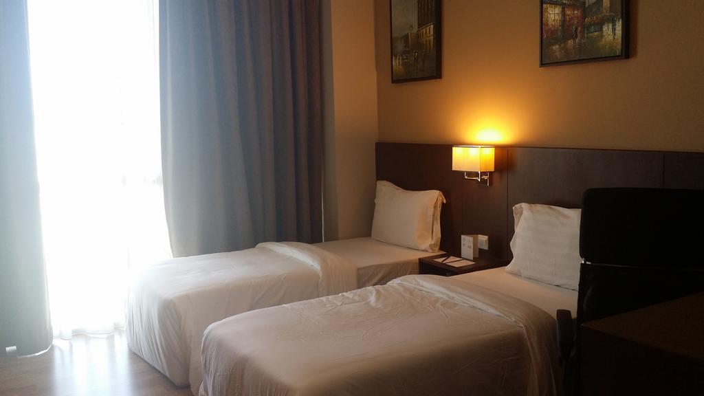 Keoja Hotel Kuala Belait Zewnętrze zdjęcie
